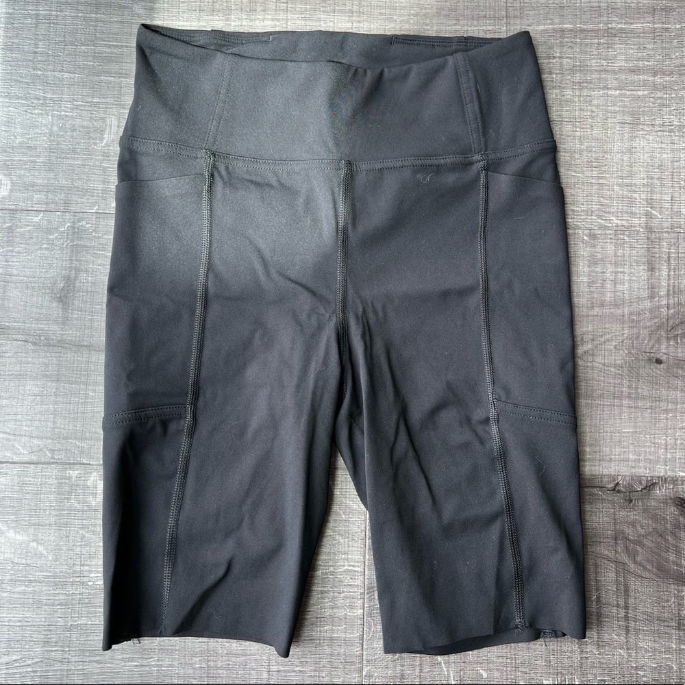 *NEW* Halara High Rise 8in Biker Shorts